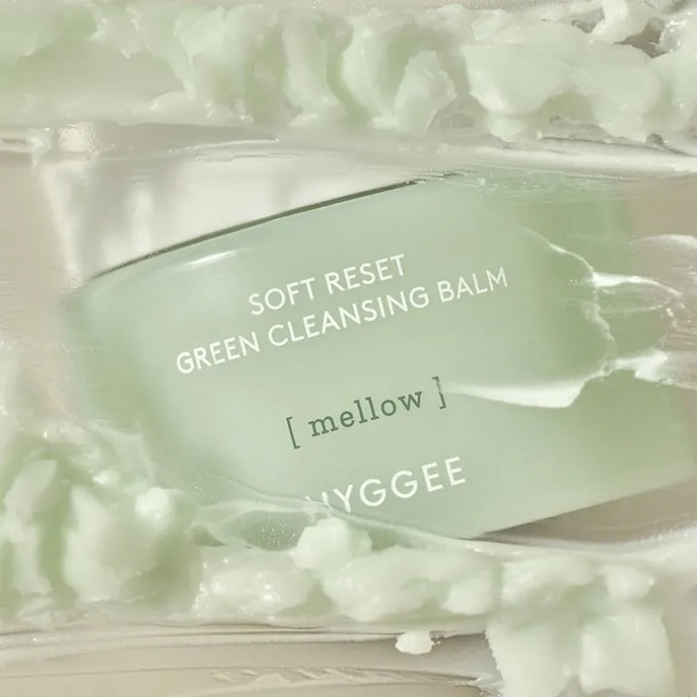 Soft Reset Green Cleansing Balm