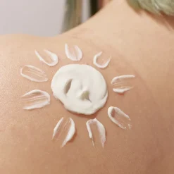 UV Defense Moist Cream SPF50+ PA++++