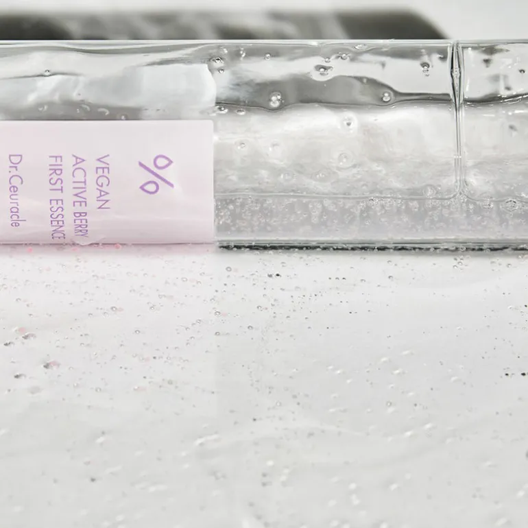 Vegan Active Berry First Essence